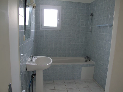 PROCHE DE HAGETMAU - EXCEPTIONNEL - MAISON D'HABITATION de 70 m2 - Comp: Séjour/Cuisine de 41 m2 - ... - 3
