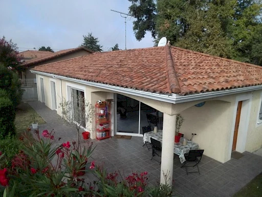VILLA de 98 m2 Hab - PROCHE CENTRE VILLE HAGETMAU - 1