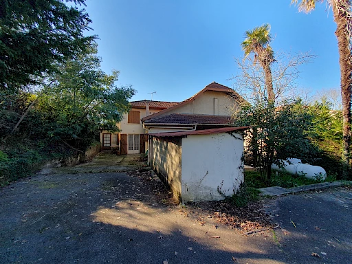 Grande maison à acheter 97500 € - 1