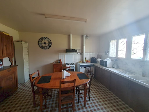 À Hagetmau, grande maison à vendre 180000 € avec 3 chambres - 3
