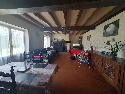À Hagetmau, grande maison à vendre 180000 € avec 3 chambres - 2
