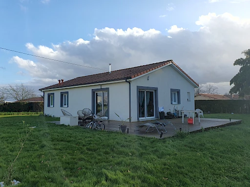 À Hagetmau, maison avec terrasse à acheter avec SN AGENCE TACHON - 1