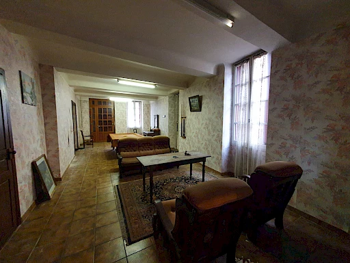 Mugron : immense maison de ville à acheter 96000 € - 3