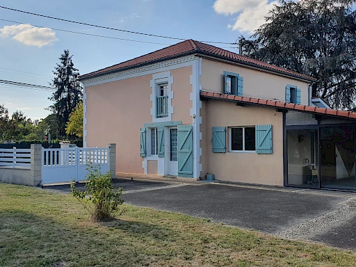 En vente à Hagetmau : maison avec 7 pièces