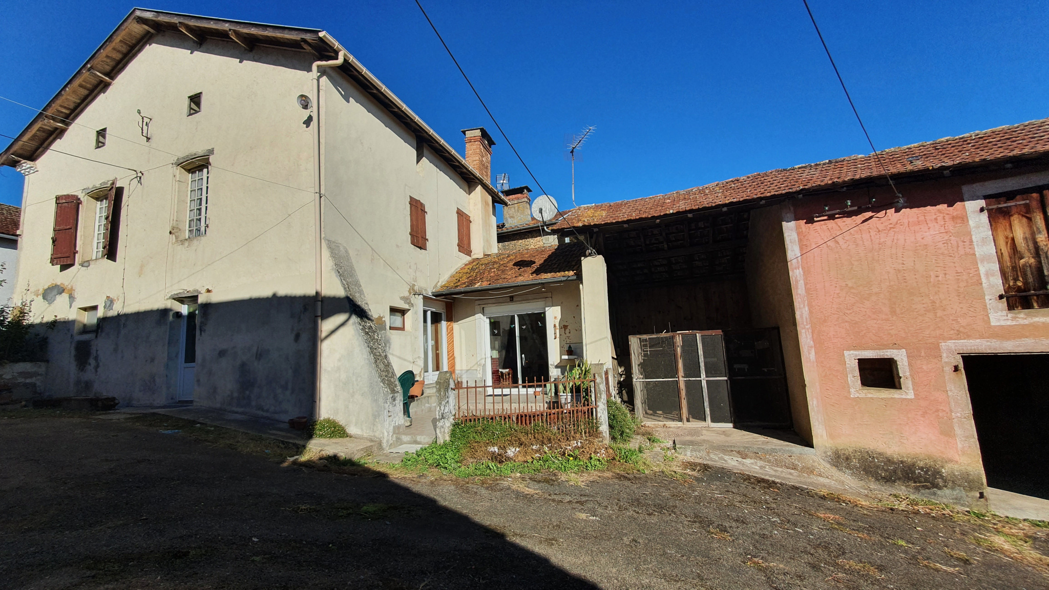 Maison + Dépendances proche de Hagetmau (40)