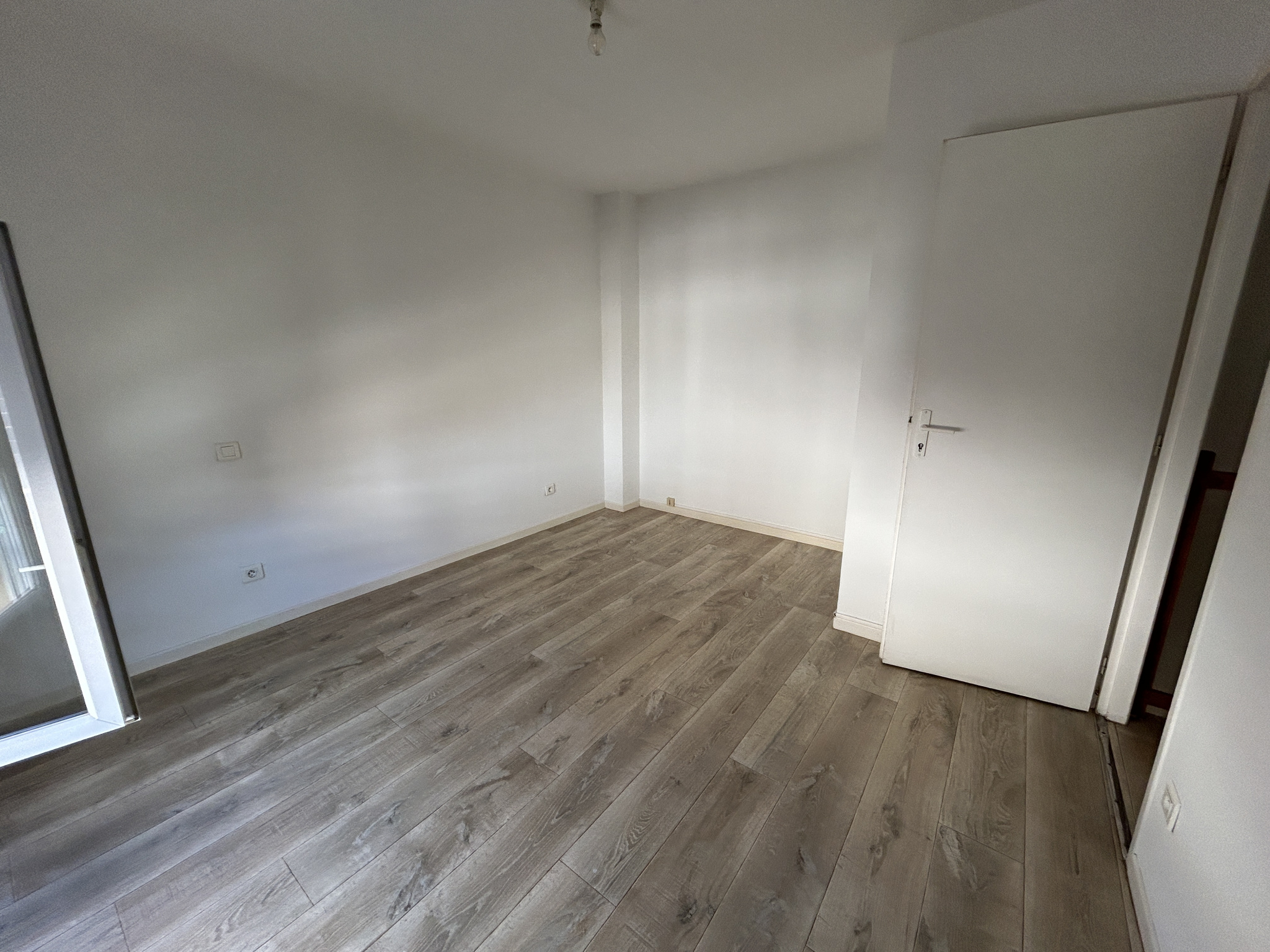 APPARTEMENT T3 MEUBLE CENTRE VILLE