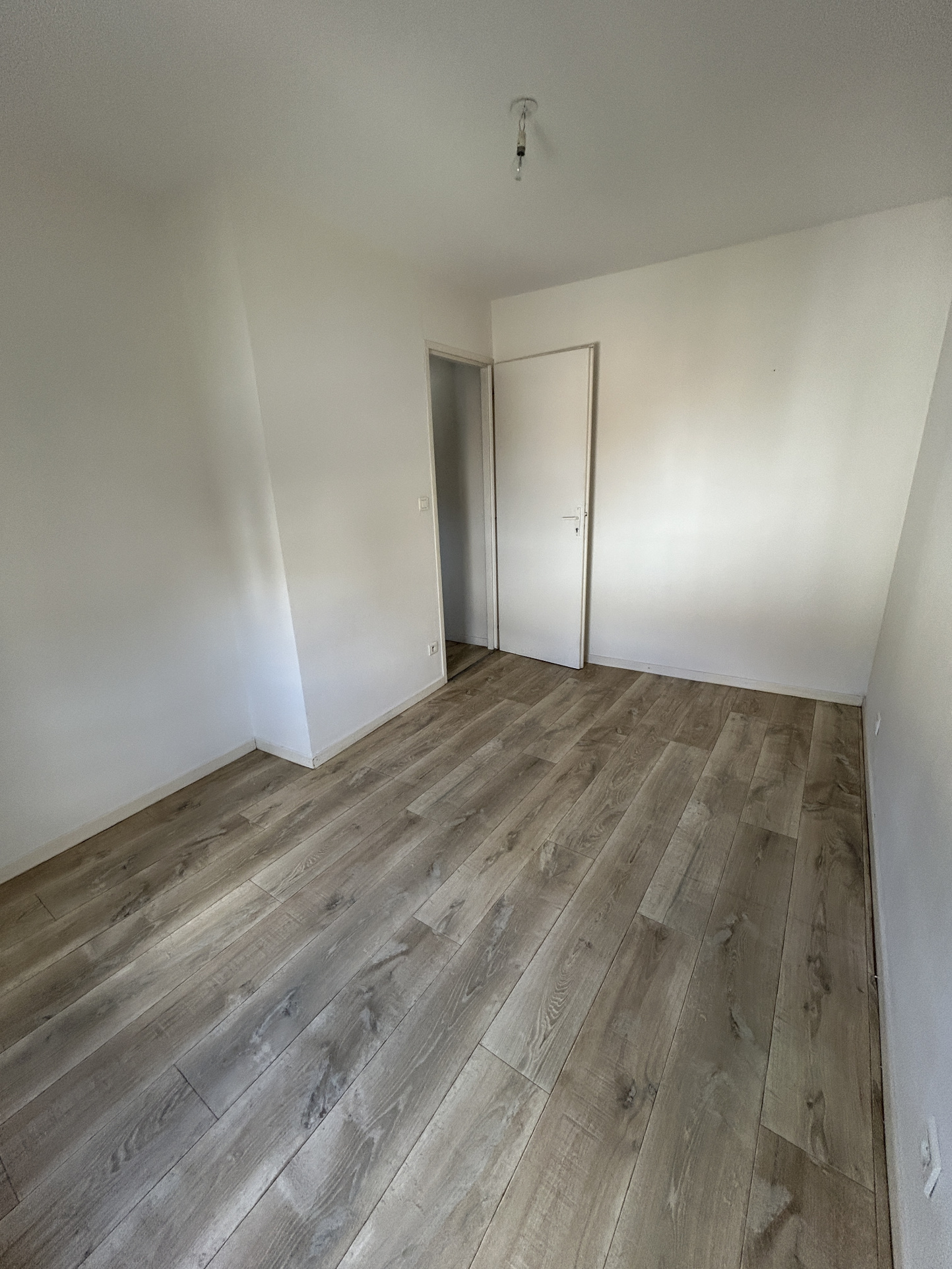 APPARTEMENT T3 MEUBLE CENTRE VILLE