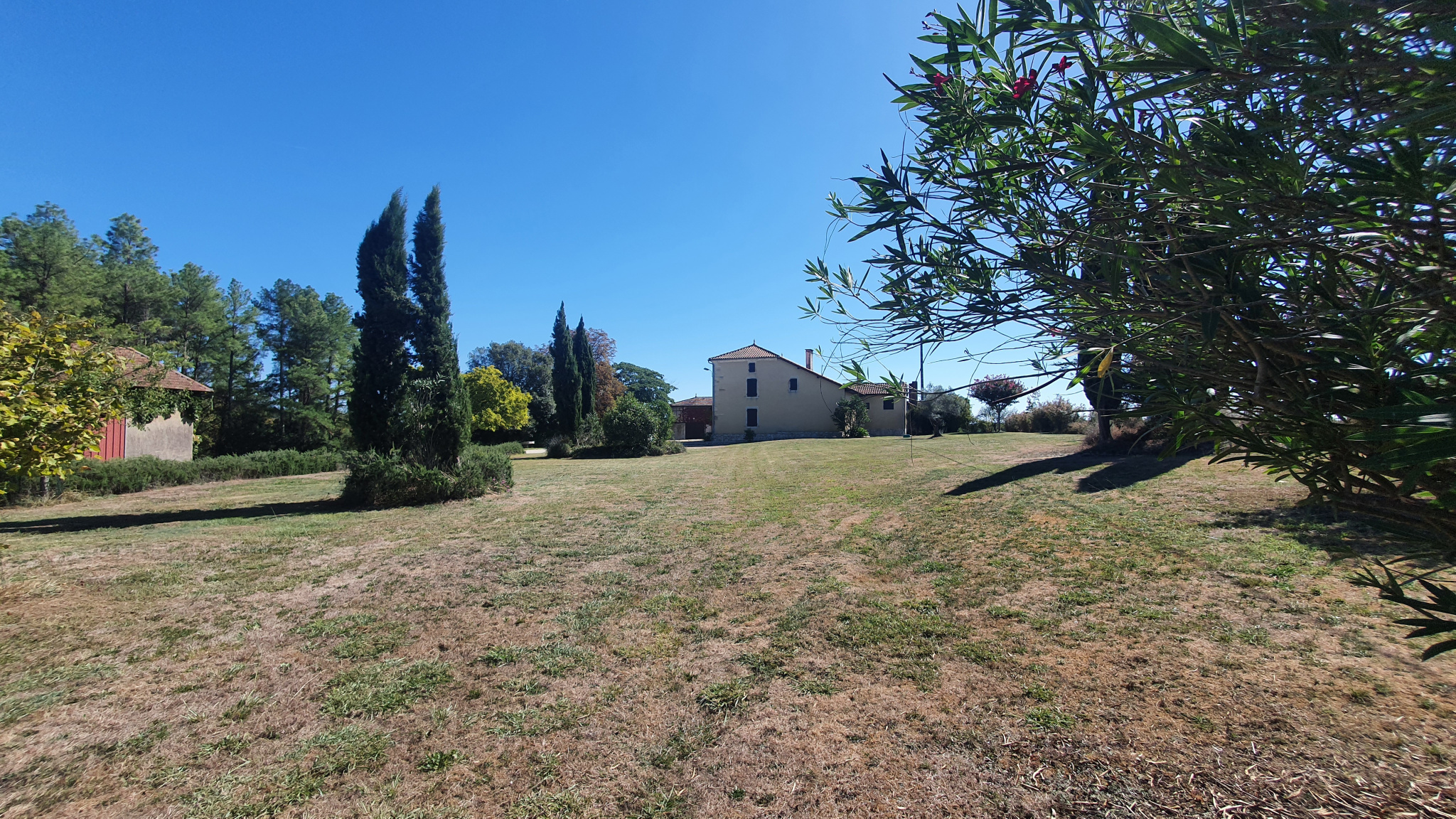 Maison de Caractère de 306 m2 Hab, proche de Hagetmau